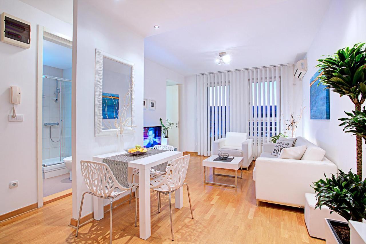 Belville Luxury Apartment Beograd Bagian luar foto